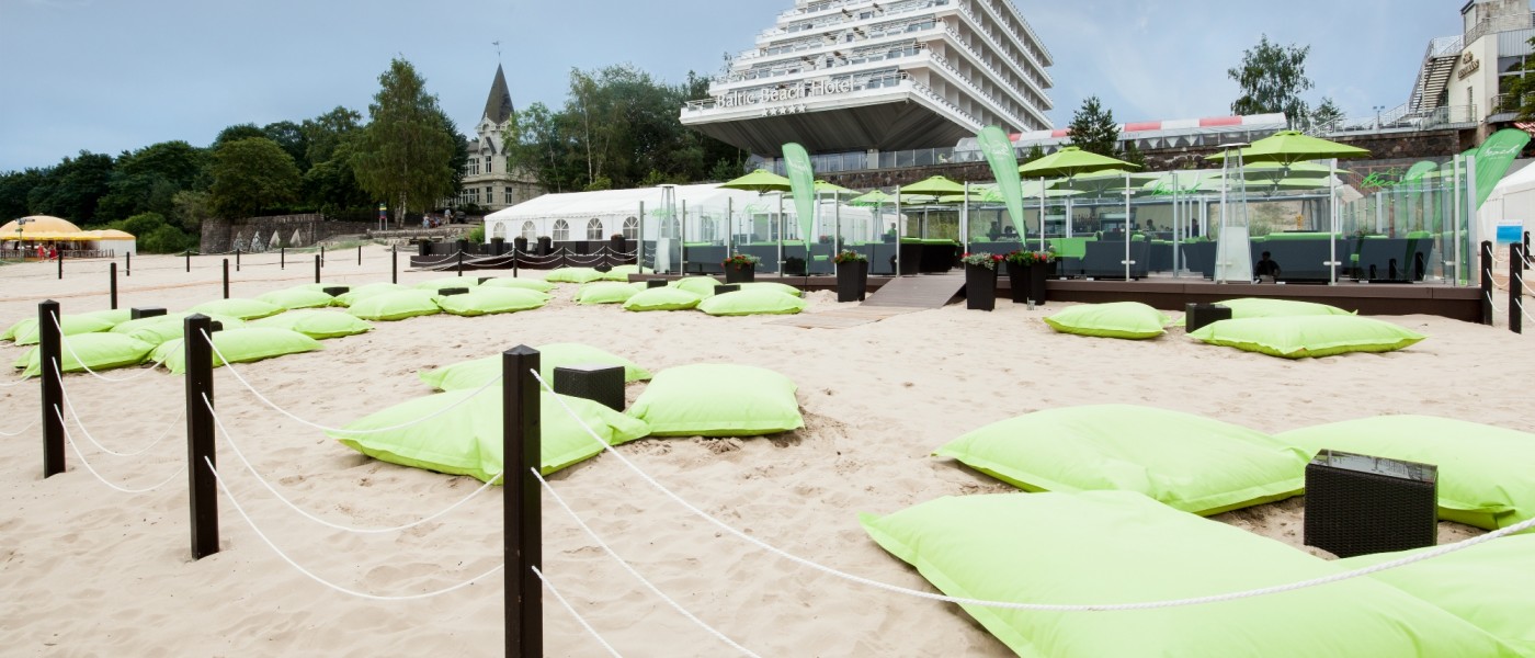 Beach-Bar-Grill_large-2-1400x600