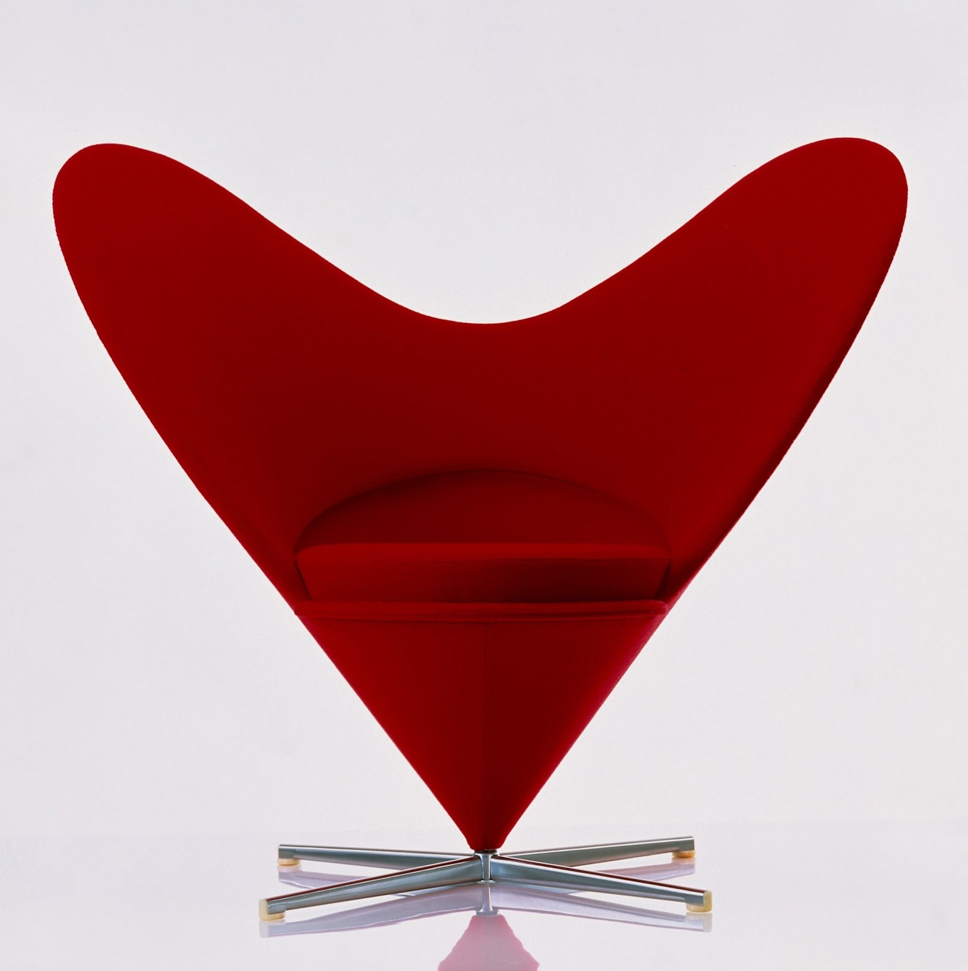 Heart Cone Chair_82985_master