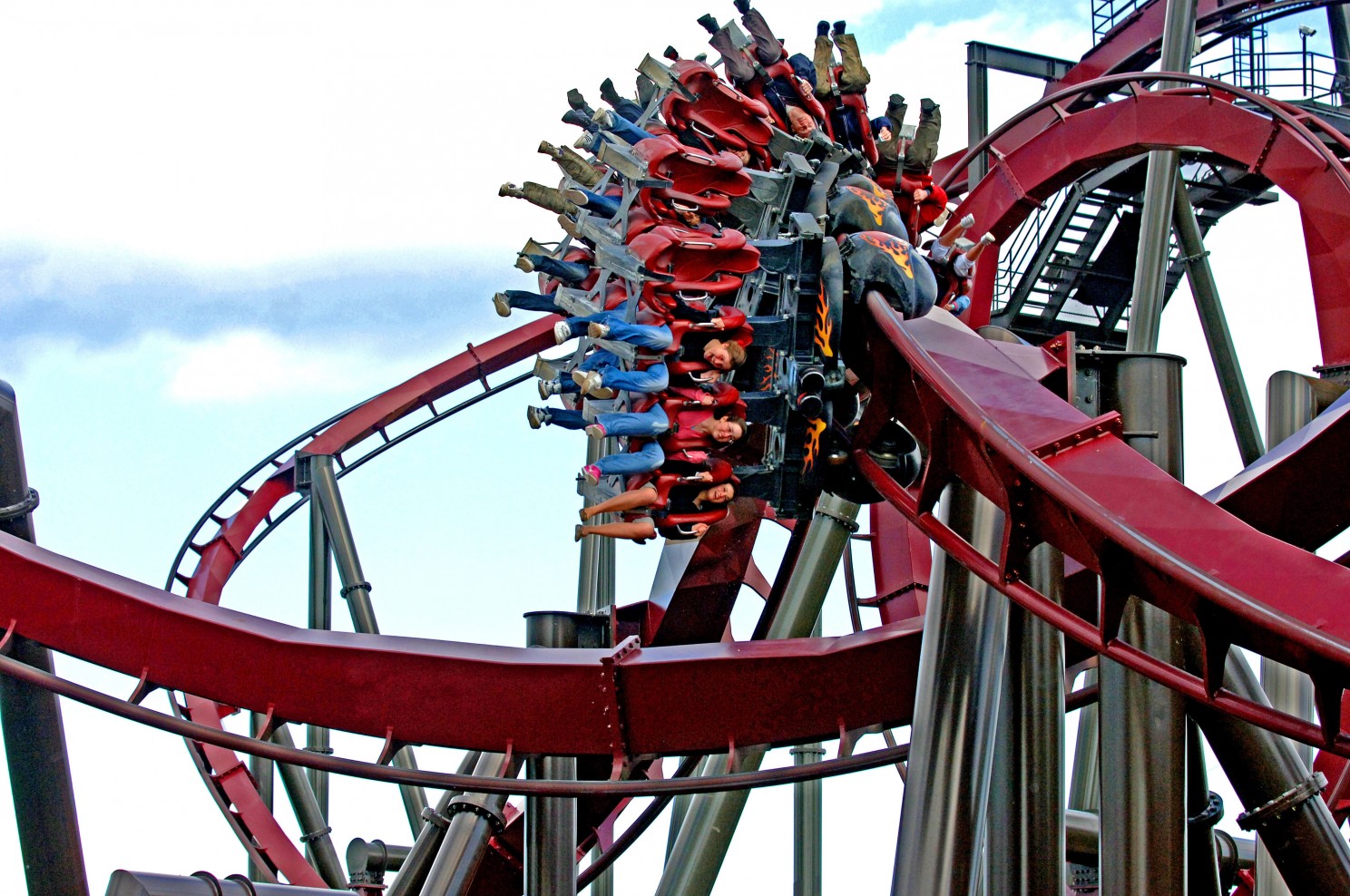 nemesis-inferno-rollercoaster-thorpe-park1