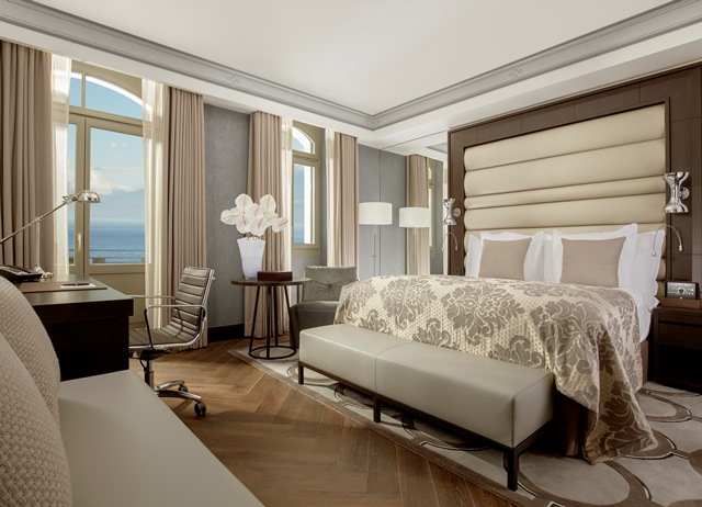 Deluxe Room - Lake View