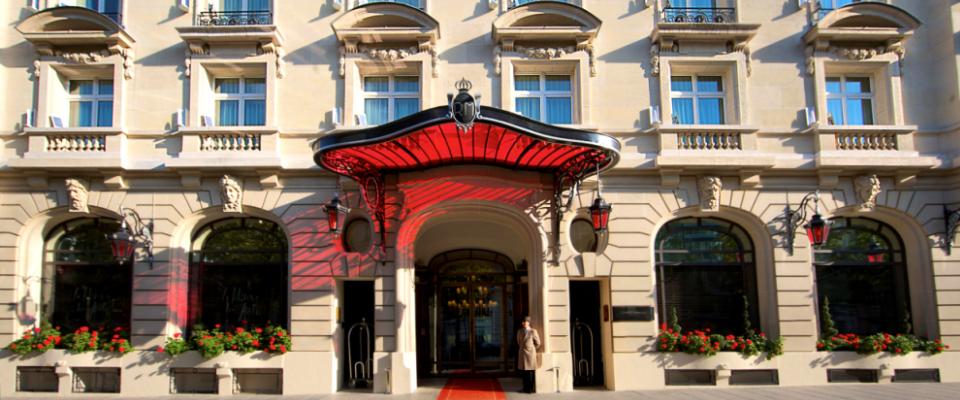 Facade_N_Le_Royal_Monceau_Raffles_Parimedia-351