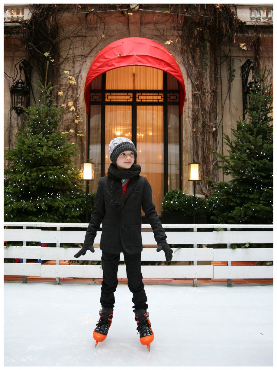 Ice rink_Plaza Athenee - Patinoire ( c ) Carina Okula 3