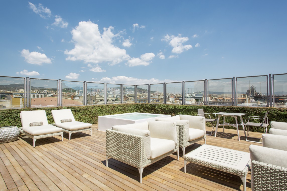Majestic Royal Penthouse Terrace Sagrada Familia 3
