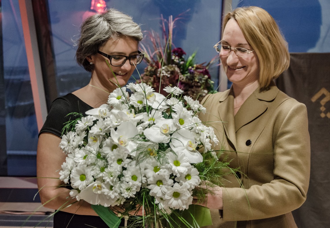 20161110_Red_jackets_book_039