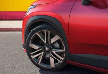 Šкода Epiq Sportline: новый электрический кроссовер с запасом хода до 440 км