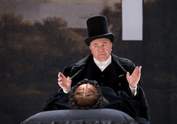 В марте Teātris.zip предлагает великолепные спектакли на русском языке