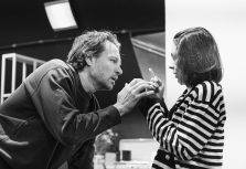 В театре Чехова на этой неделе – премьера спектакля Максима Диденко «Предательство»