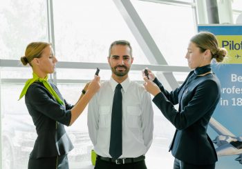 Шесть студентов завершили обучение в Академии пилотов airBaltic