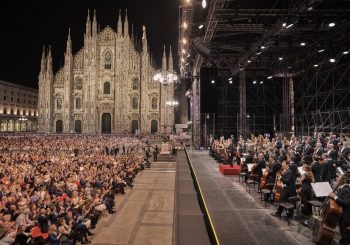 Кинотеатр Splendid Palace впервые предлагает просмотр концертной записи с Кафедральной площади Милана