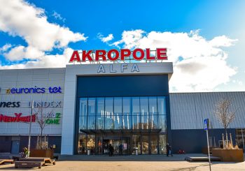 Сегодня торговый центр Alfa сменил название на AKROPOLE Alfa, а  Akropole на AKROPOLE Rīga