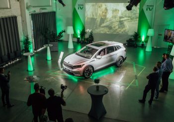 ŠKODA ENYAQ iV electric прибыла в Латвию. Правда лишь на пару дней