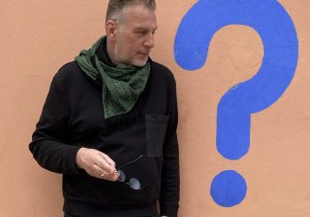 В Риге с авторской программой «Моменты счастья» выступит известный радиоведущий и писатель Алекс Дубас