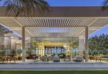 На курорте The Oberoi Beach Resort, Al Zorah открылся ресторан Aquario