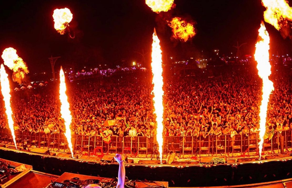 В Риге выступит популярный диджей Армин ван Бюрен