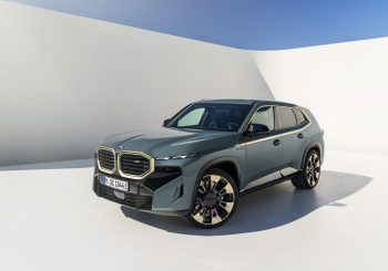 BMW представила флагманский кроссовер XM — первый заряженный гибрид марки с приставкой M