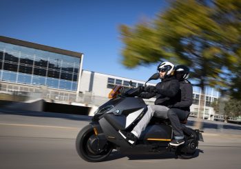 В Латвии введена новая услуга: аренда мотоциклов BMW с Rent A Ride