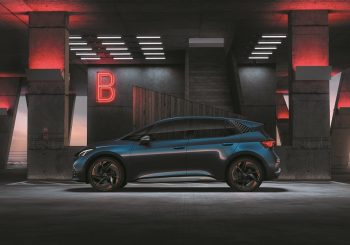 За 6,6 секунды до сотни и 400 км в запасе: встречайте CUPRA Born
