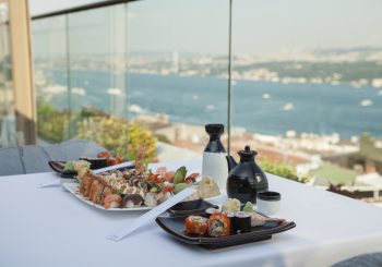 Ужин с видом на Босфор
