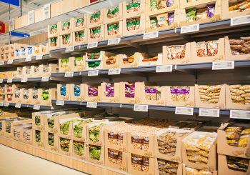 «Lidl» снижает регулярные цены на орехи и снеки