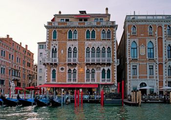 Новогодний гала-ужин в отеле Bauer Palazzo в Венеции