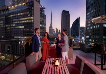 Новогодние праздники в стиле Four Seasons