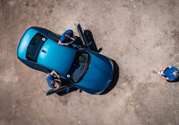 BMW представляет новый BMW M5 и концепт-магазин в Юрмале