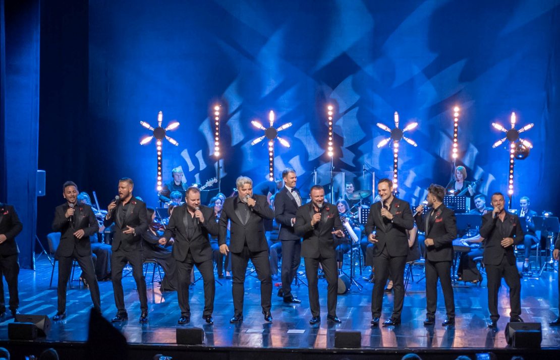 В Риге, Валмиере и Даугавпилсе пройдут грандиозные концерты «10 Tenors» с симфоническим оркестром