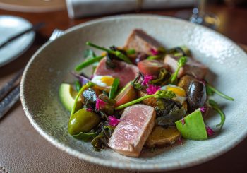 Ресторан Ikos Olivia. Новые условия — новый режим работы