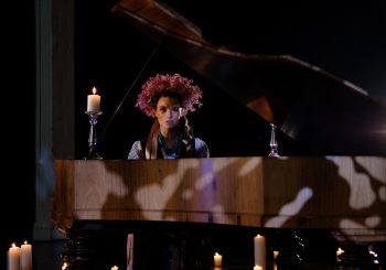 Более сорока латвийских, литовских, русских и украинских музыкантов объединились в общей песне в поддержку Украины