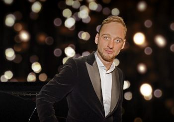 Концерт Дауманта Калниня в аутлет-городке Via Jurmala Outlet Village