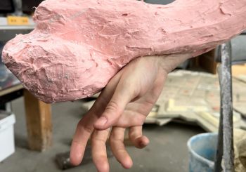 «Osculum. Basium. Suavium»: в Галерее Театра Чехова открывается выставка Кристы Виндберги Аузниеце