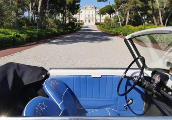 Ретро-автомобиль Autobianchi Bianchina в Hotel du Cap-Eden-Roc