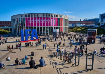 Huawei представила новый смартфон nova 10 Pro с уникальными батареей и камерой