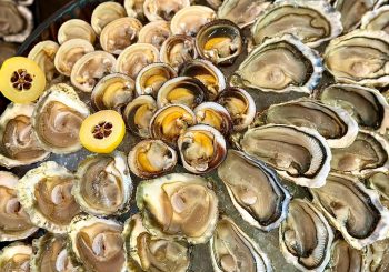 Приглашаем на мастер-класс по морепродуктам и устрицам, который проведет для вас чемпион мира