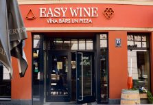 В Старой Риге открылся винный бар с уникальной концепцией EASY WINE