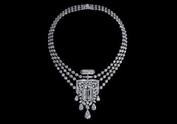 Колье 55,55 в честь аромата CHANEL N°5