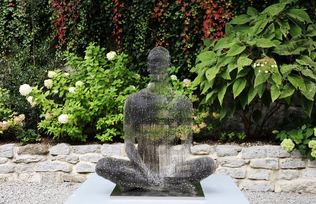 В Burgenstock Resort представят скульптуры известного художника Юлиана Фосс-Андре