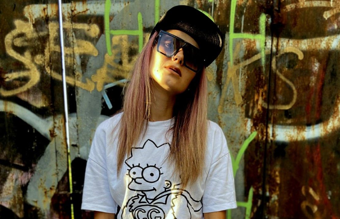 Латвийская певица перепела песню популярного немецкого рэпера Nana