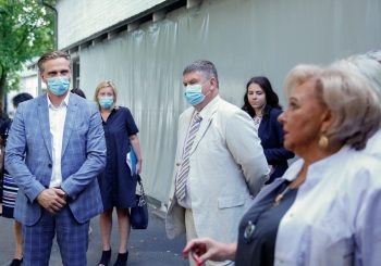 Latvijas Gāze пожертвовал Рижской Восточной клинической университетской больнице 100 000 евро