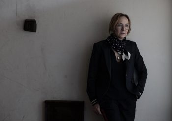 Открывается выставка художницы Лаймы Пунтуле «Провести черту на песке»