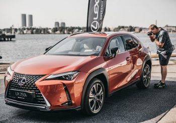 LEXUS презентовал в Риге новый кроссовер UX