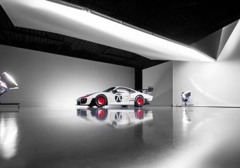 Компания Porsche представила гоночный болид Porsche 935