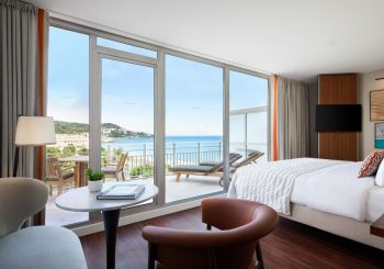 Прогулка по набережной в новом формате с Le Méridien Nice