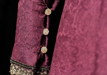 От Тэтчер до Кардашьян: в Риге откроется выставка «Одежда знаменитостей»