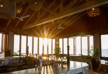 Новый ресторан ONDA в The Standard, Maldives: средиземноморская кухня в ритме волн