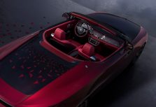 Rolls-Royce Coachbuild представляет родстер Droptail и его первую версию – La Rose Noire Droptail