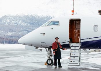 Углеродно-нейтральный джет отеля Badrutt’s Palace отправляется в свой первый полет