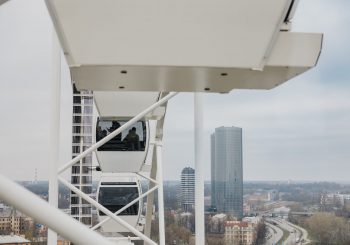 Рижское колесо обозрения переходит на летний режим работы