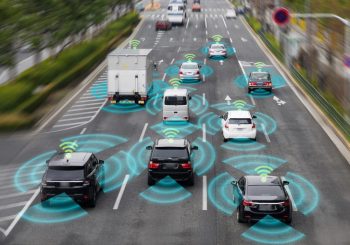 Самоходные автомобили и умная инфраструктура — с чего начинать и может ли одно существовать без другого?