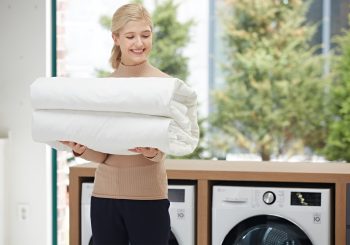 Три наиболее распространенных аллергена вокруг нас. Как их избежать?